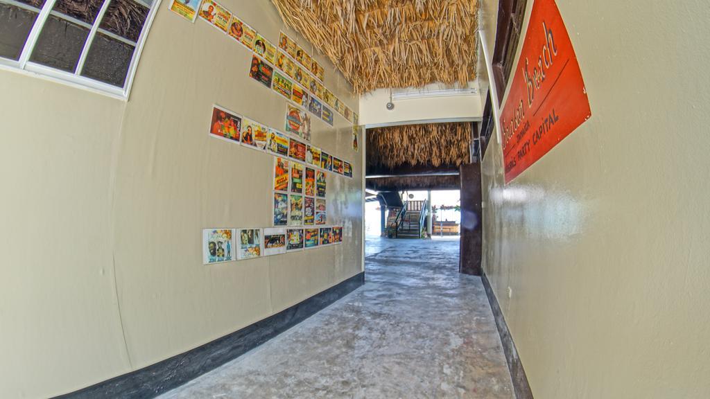 Отель Bourbon Beach Jamaica Негрил Экстерьер фото