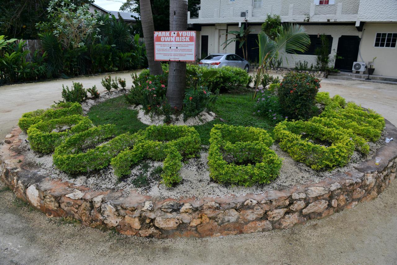 Отель Bourbon Beach Jamaica Негрил Экстерьер фото